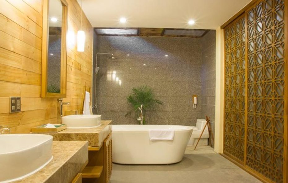 Tặng kèm 01 bữa trưa/tối, voucher Spa