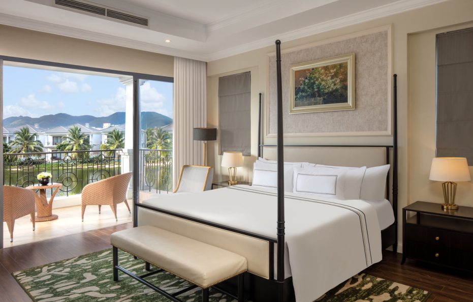 Villa 3 phòng ngủ có hồ bơi riêng – hướng hồ | Ăn 02 bữa