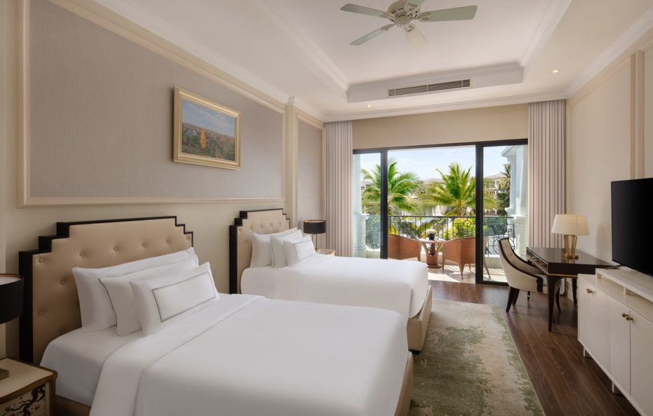 Villa 3 phòng ngủ có hồ bơi riêng – hướng hồ | Ăn 02 bữa