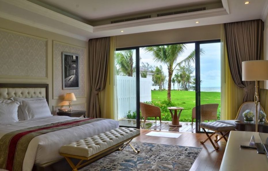 Villa 3 phòng ngủ – Ăn Sáng + Vinpearl Land & Safari