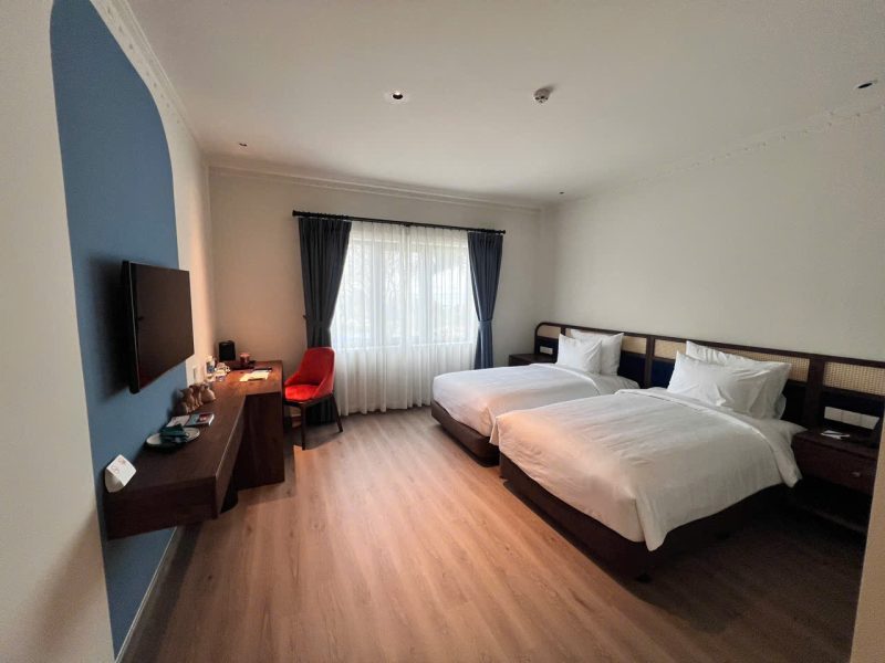 Deluxe Hướng Vườn – Khu Building