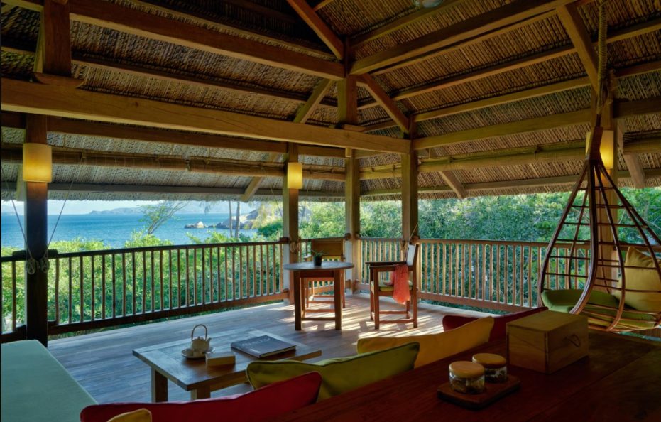 Biệt thự Gia Đình 2 phòng ngủ hồ bơi riêng (2BR Family Beach Pool Villa) |  Hè kết nối (đặt đến 20/06) – Ở từ 2 đêm & Tặng thêm bữa ăn hoặc trải nghiệm