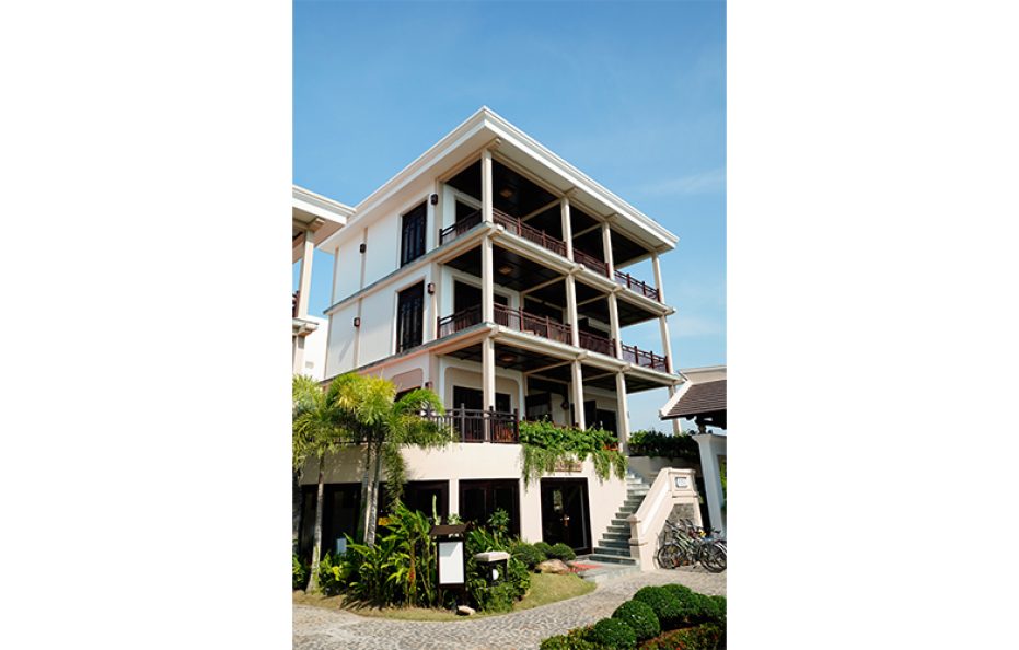 Premium Deluxe Sea Front