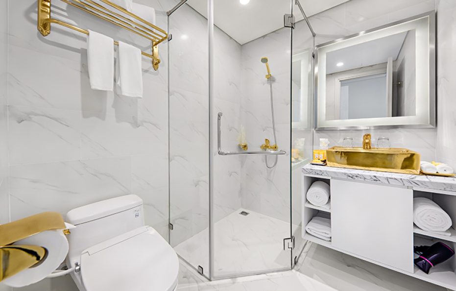 Deluxe Golden Bay