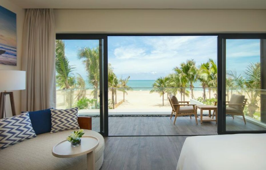 Biệt thự 04 phòng ngủ có hồ bơi riêng – Trước Biển