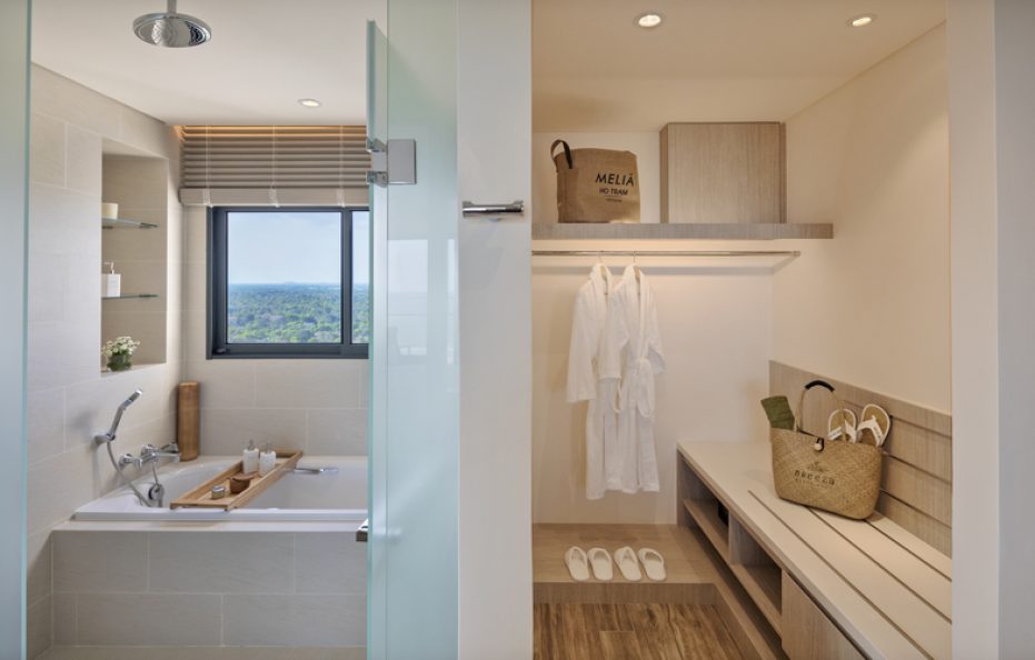 Suite Gia Đình 04 Khách