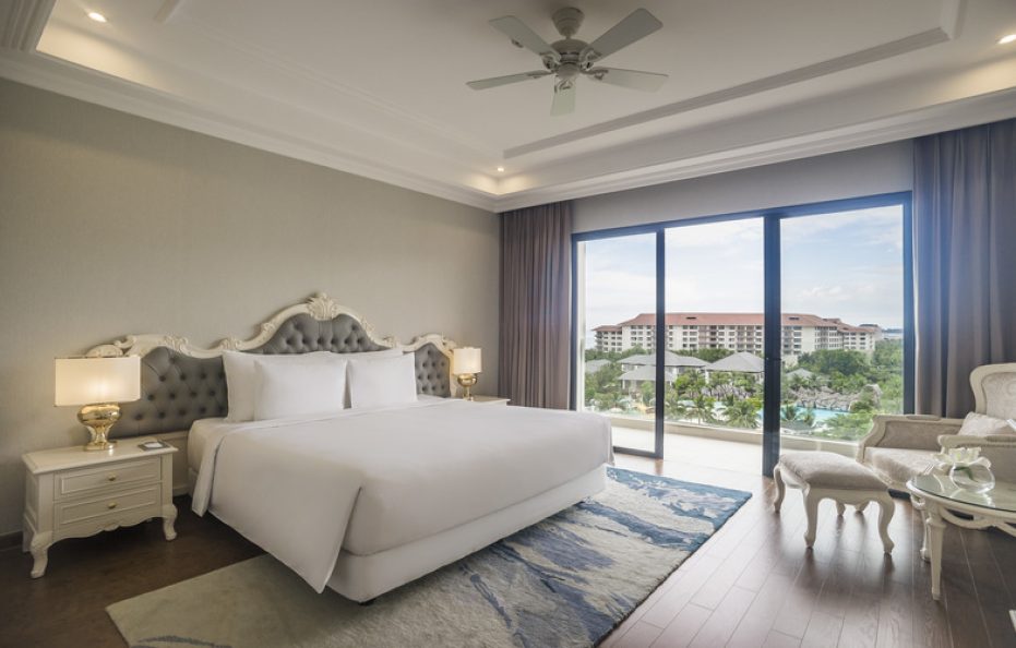 Combo 3N2Đ – Ăn Sáng & 1 ngày VinWonder & 1 ngày Safari