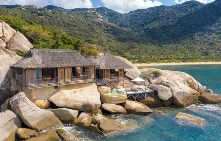 Biệt thự Rock hồ bơi riêng (Rock Pool Villa) | Hè kết nối (đặt đến 20/06) – Ở từ 2 đêm & Tặng thêm bữa ăn hoặc trải nghiệm