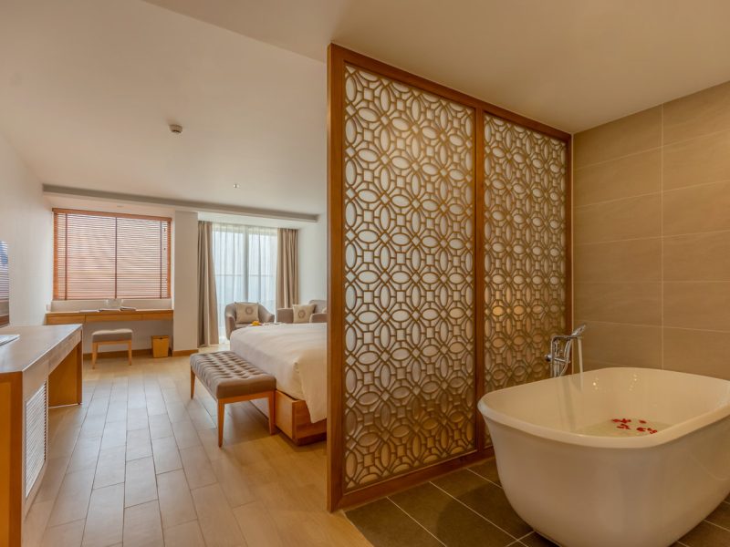 Grand hướng biển | Ưu đãi đặt trước 10 ngày – Ăn 5 bữa + Đồ uống không giới hạn + Vui chơi công viên nước