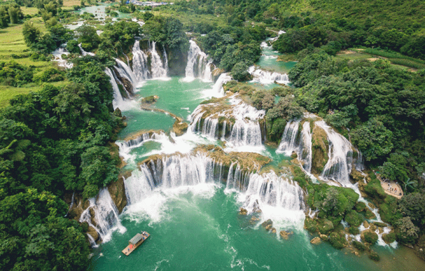 Tour Đông Bắc: Hà Giang – Lũng Cú – Đồng Văn – Mã Pí Lèng – Mèo Vạc – Cao Bằng – Thác Bản Giốc – Hồ Ba Bể – Hà Nội 6N5Đ (Bay Vietnam Airline)