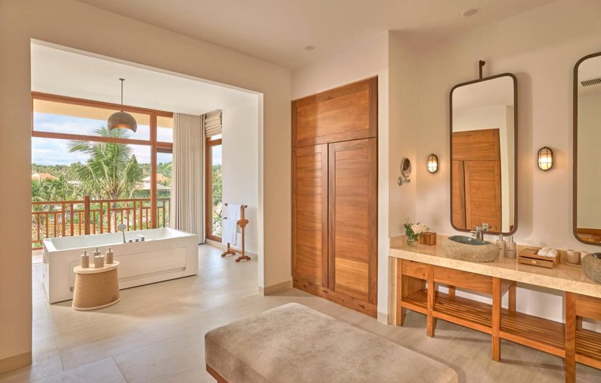 Khu Lagoon Villa | Biệt thự 03 phòng ngủ hướng hồ có hồ bơi riêng (Lagoon Three-Bedroom Pool Villa)